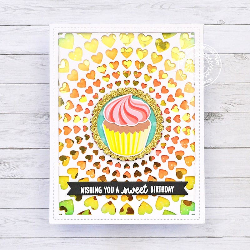 Sunny Studio Cupcake Bursting Hearts Gold Foil Shaker Birthday Card (using Scrumptious Cupcakes 4x6 Clear Layering Stamps)