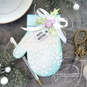 Sunny Studio Stamps Winter Greetings Embossed Snowflakes Shaped Christmas Card (using Woolen Mitten Metal Cutting Dies)