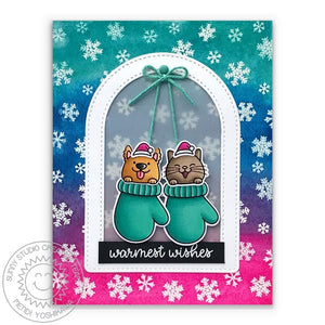 Sunny Studio Cat & Dog In Mittens Holiday Card with Bright Snowflake Background (using Christmas Critters 4x6 Clear Stamps)