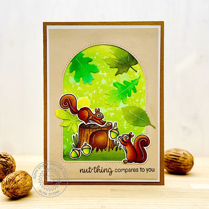 Sunny Studio Squirrels with Tree Stump & Fall Leaves Stitched Arch Window Autumn Card (using Squirrel Friends 4x6 Clear Stamps)