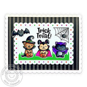 Sunny Studio Stamps Trick or Treat Critters in Costumes Scalloped Halloween Card (using Mini Mat & Tag 2 Metal Cutting Dies)